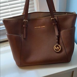 Michael Kors Jet Set Tote Small